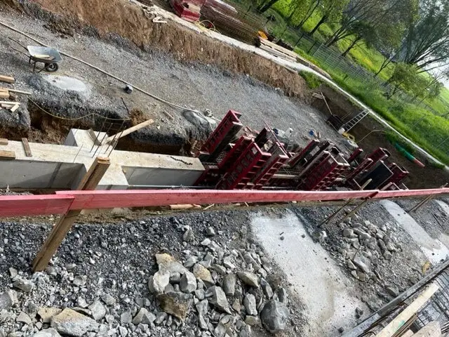 2023.05.09 2 Fundmanet unten